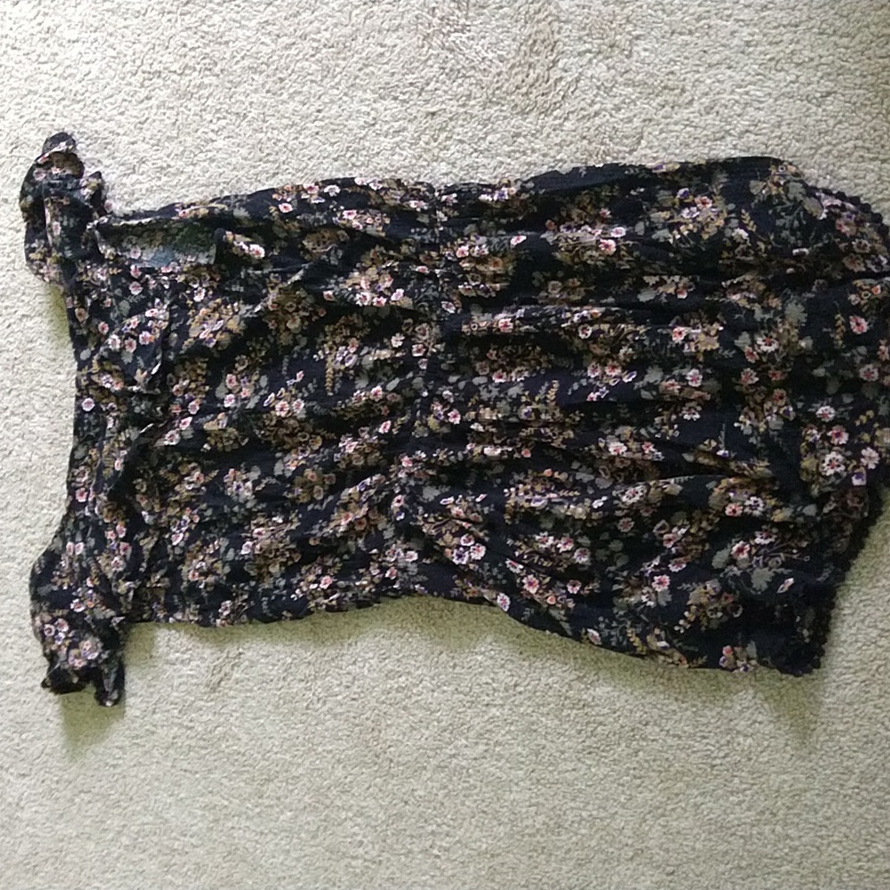 Floral Romper - Picture 2 of 3